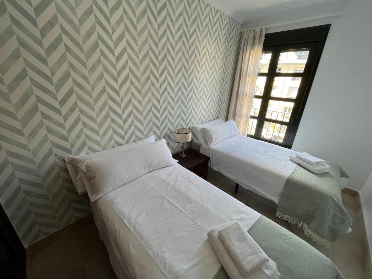 Amador Apartamento Familiar Centro Parking Amador De Los Rios เซบีญา ภายนอก รูปภาพ